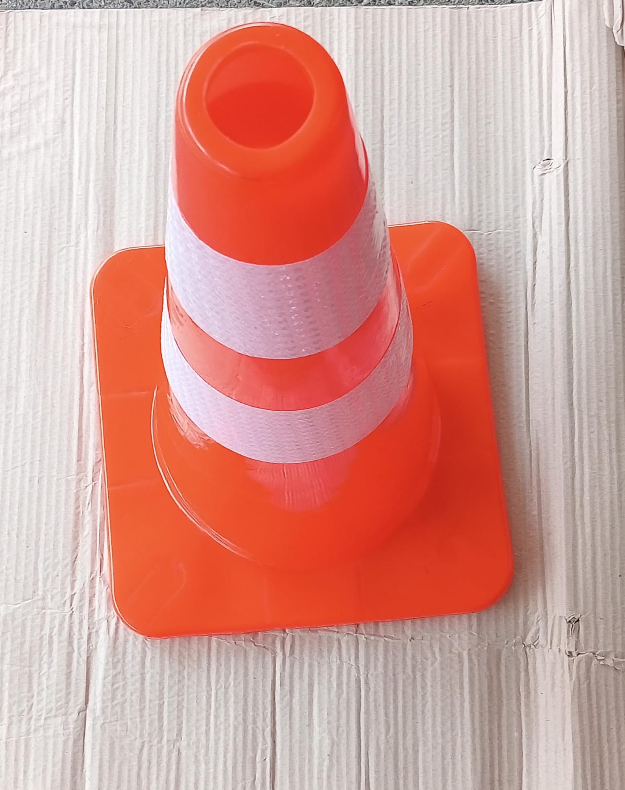 YEW AIK Safety Cone 700mm 28" Height