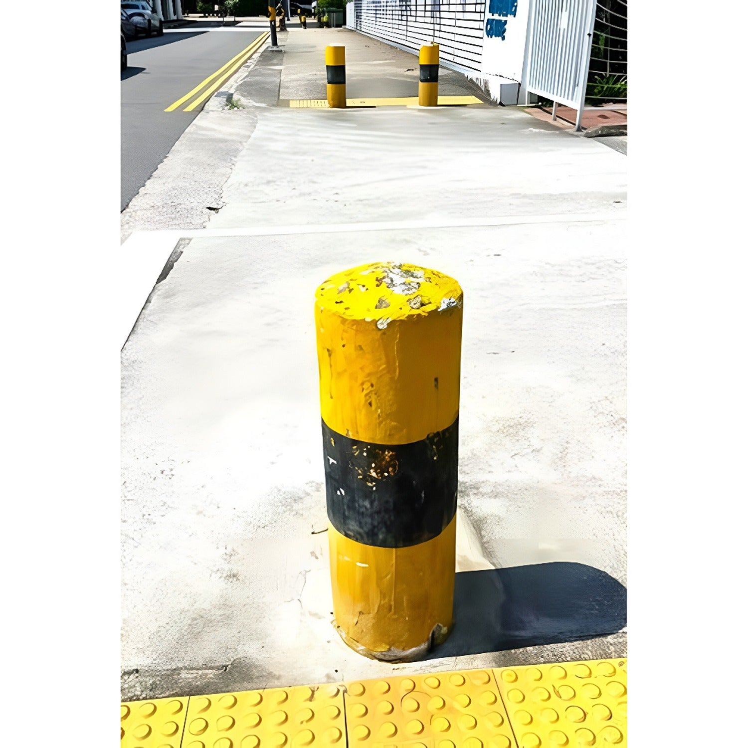 YEW AIK Bollard Concrete Height 1000mm Dia 230mm (YEW AIK Tools) - Yew Aik (S) Pte Ltd